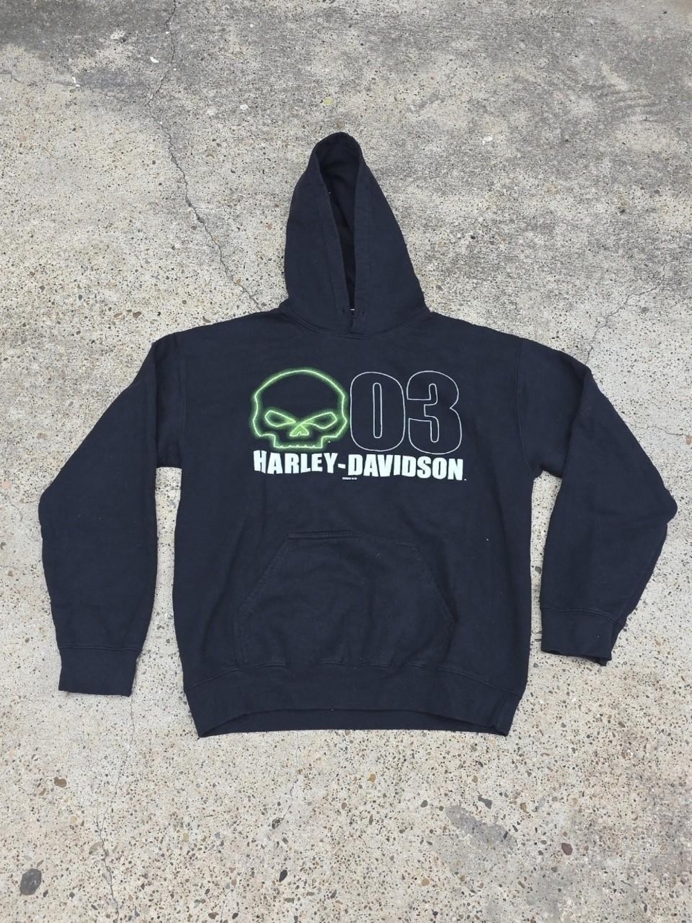 Black Harley Davidson Hoodie Condition: pilling.Shipping time: 3-4 days to s